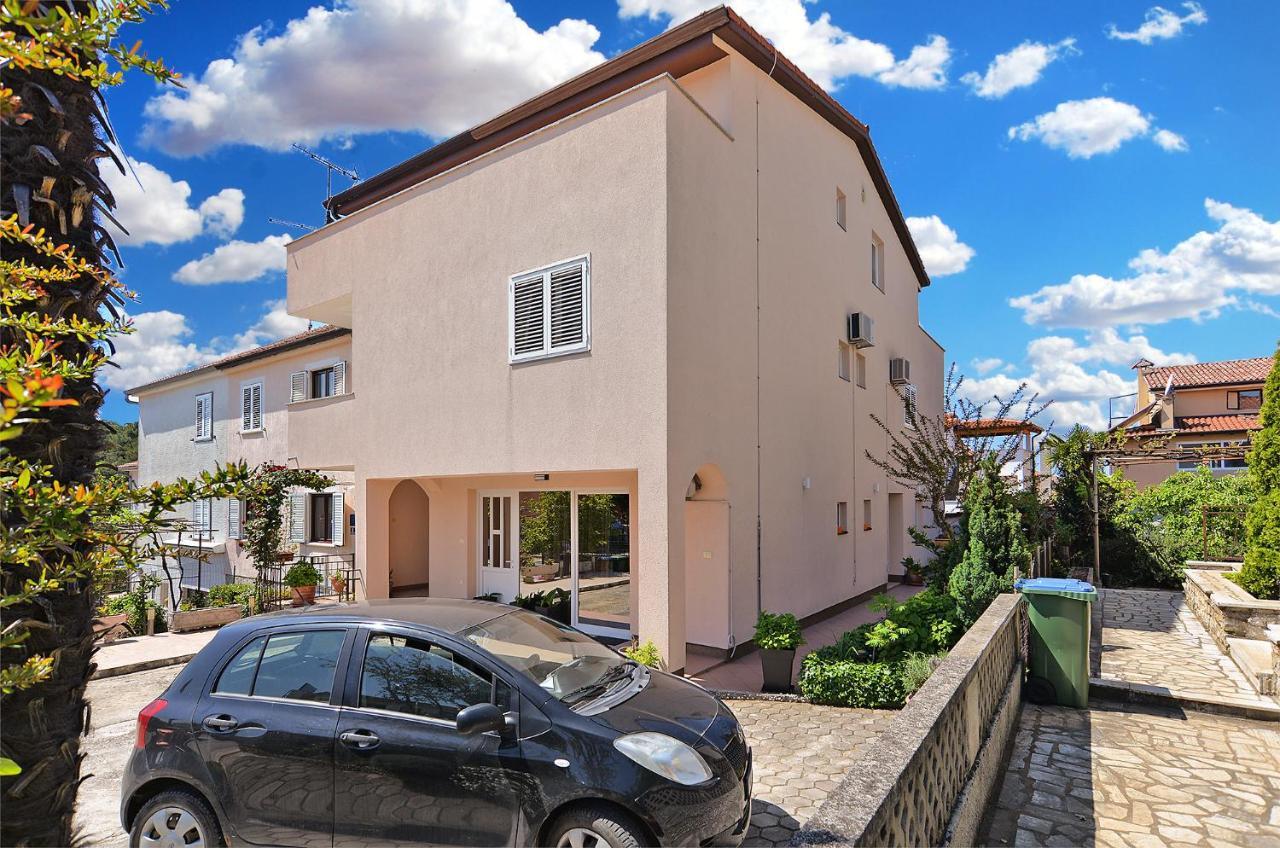 Apartments Milka 2074 Poreč Eksteriør billede