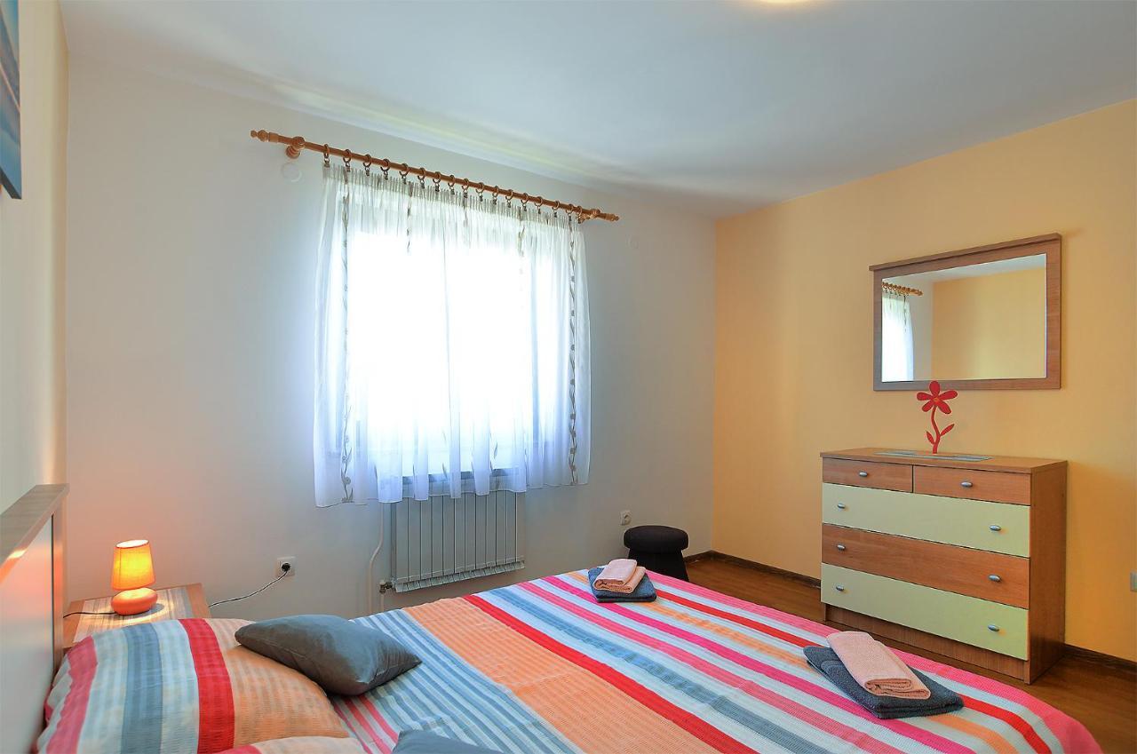 Apartments Milka 2074 Poreč Eksteriør billede
