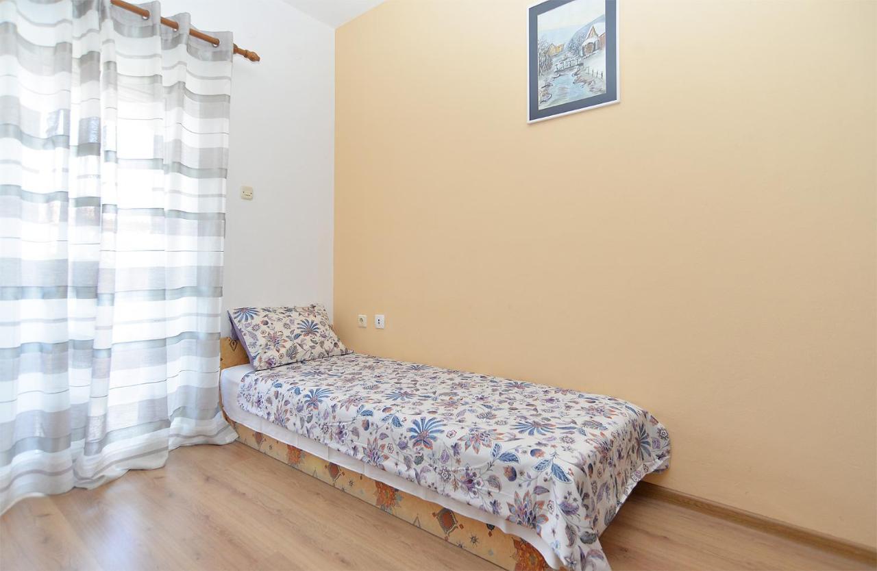 Apartments Milka 2074 Poreč Eksteriør billede