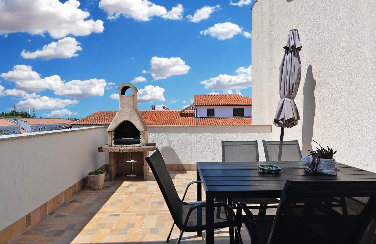 Apartments Milka 2074 Poreč Eksteriør billede