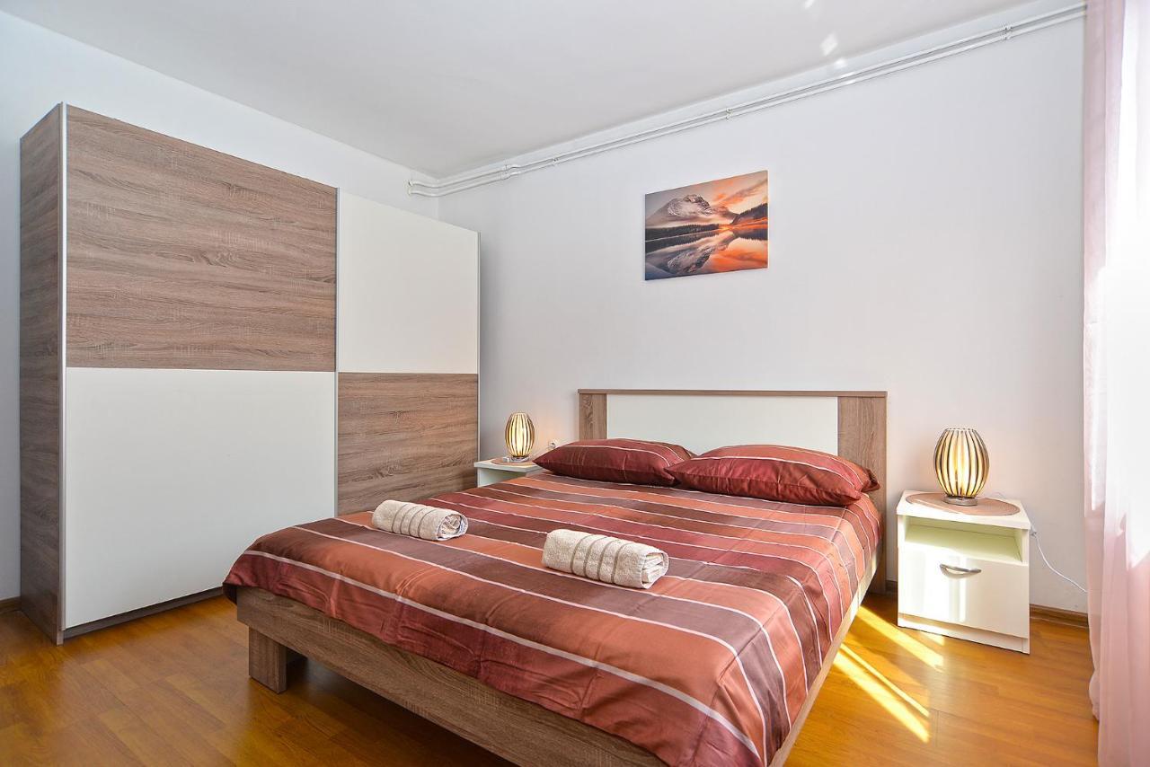 Apartments Milka 2074 Poreč Eksteriør billede