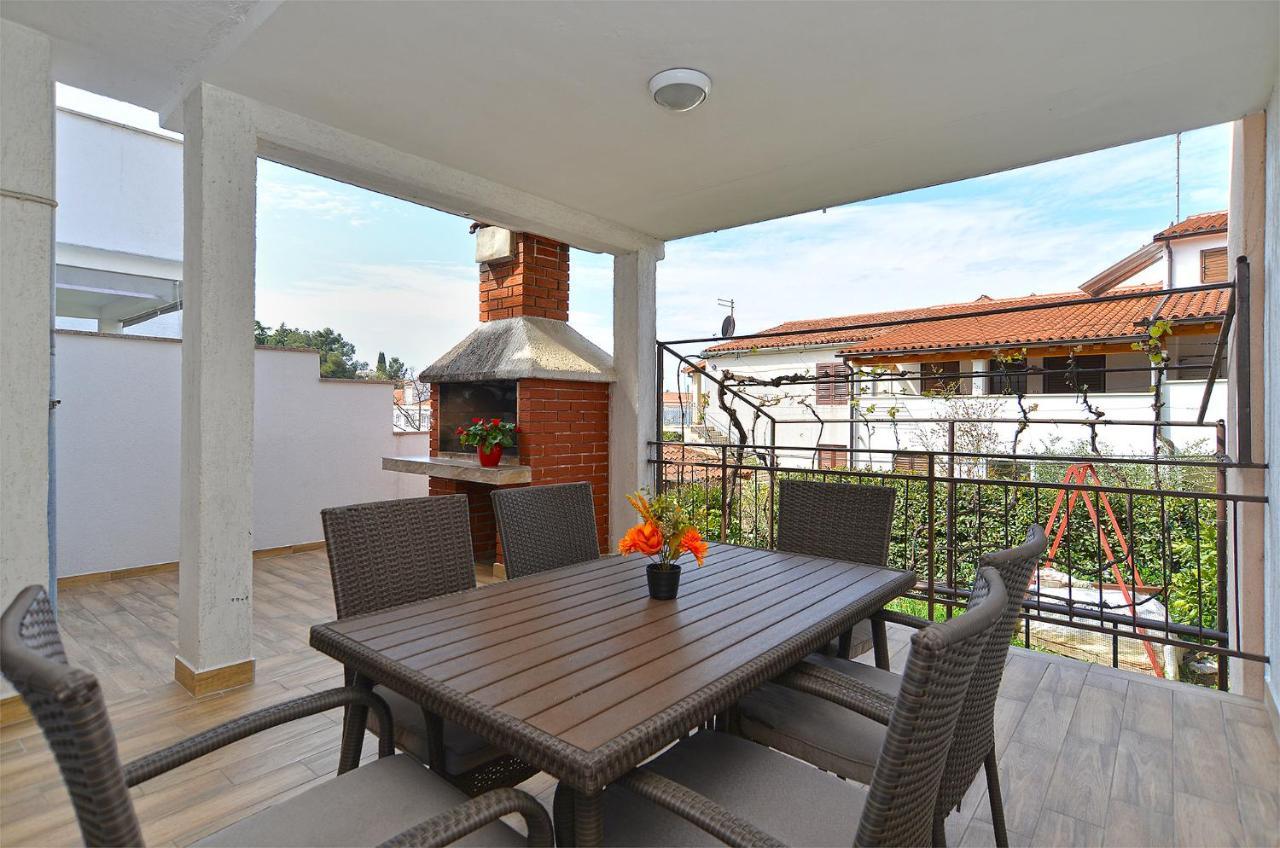Apartments Milka 2074 Poreč Eksteriør billede