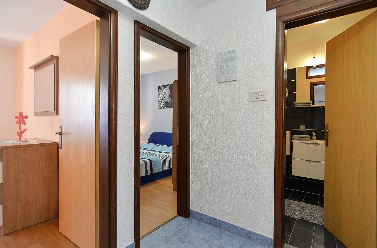 Apartments Milka 2074 Poreč Eksteriør billede