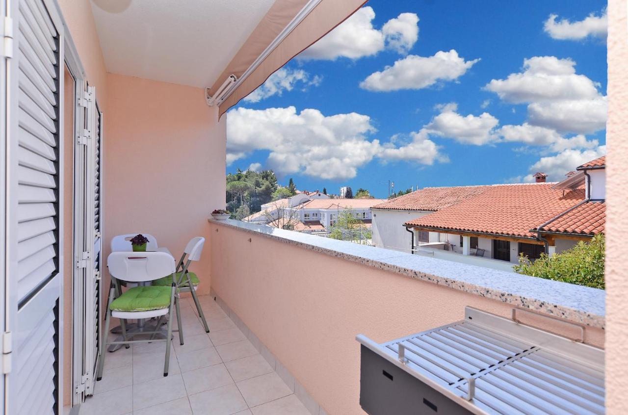 Apartments Milka 2074 Poreč Eksteriør billede