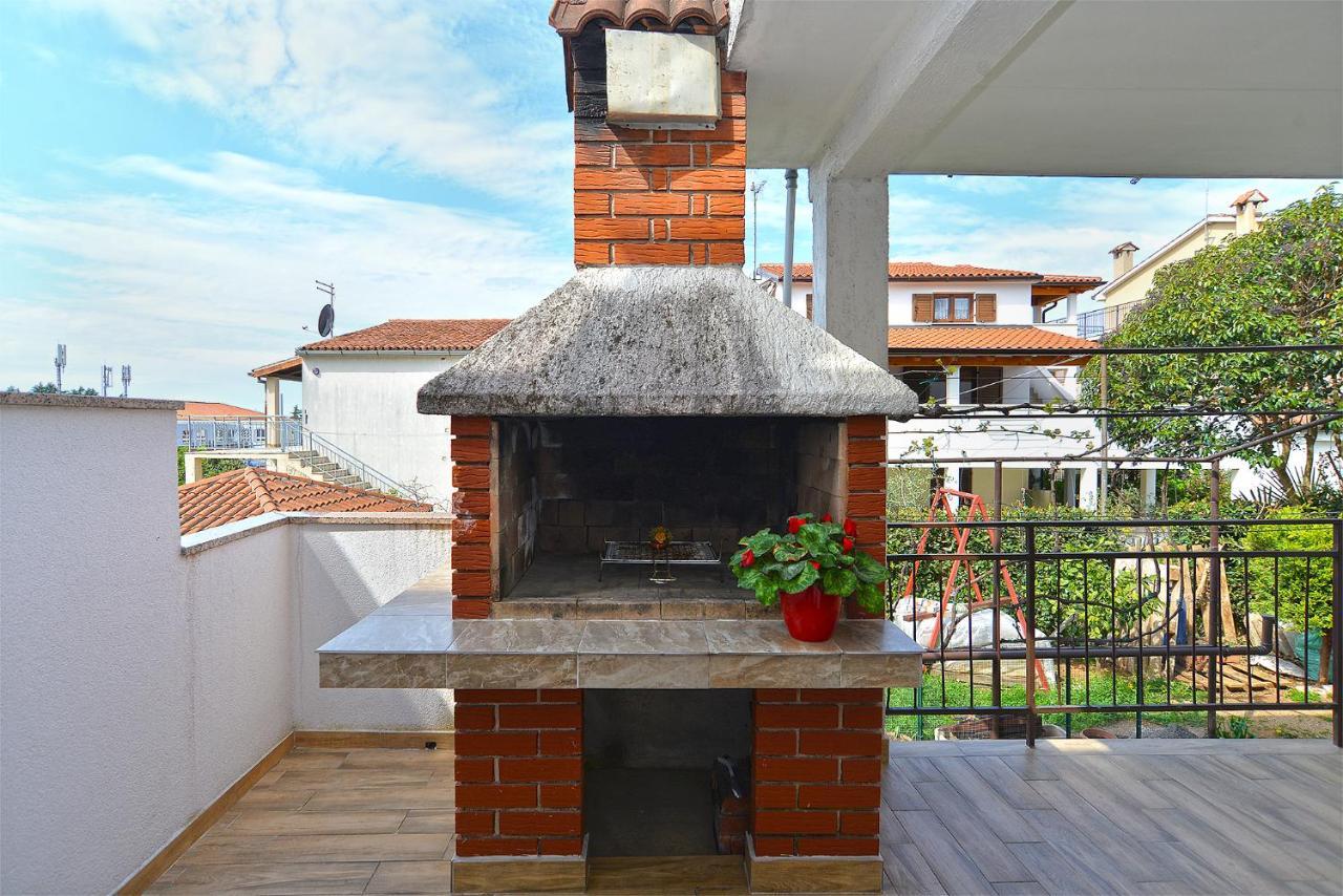 Apartments Milka 2074 Poreč Eksteriør billede